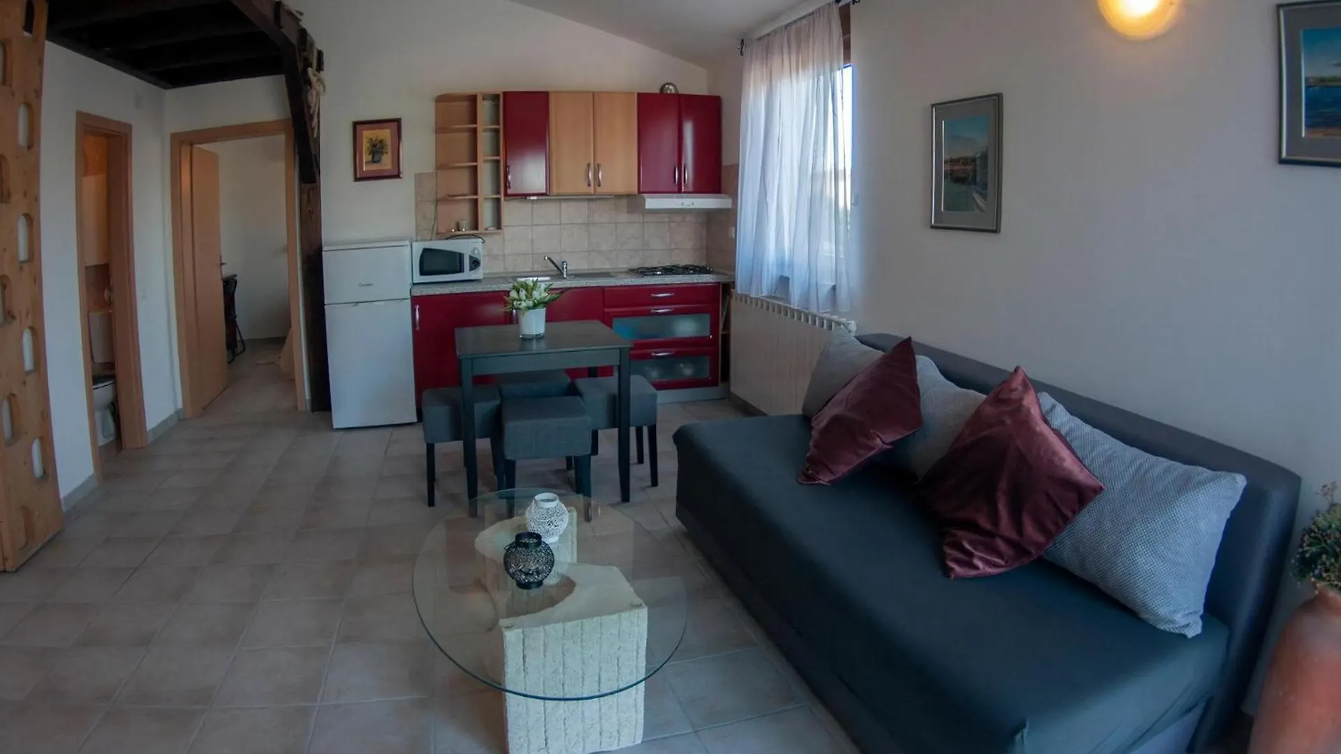 Erdgeschosswohnung Fuer 7 Personen Liznjan Holiday home