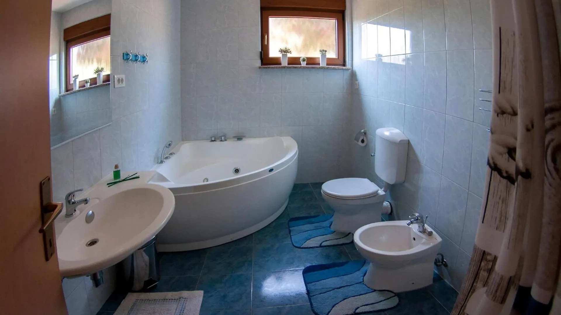 Erdgeschosswohnung Fuer 7 Personen Ližnjan 0*,
