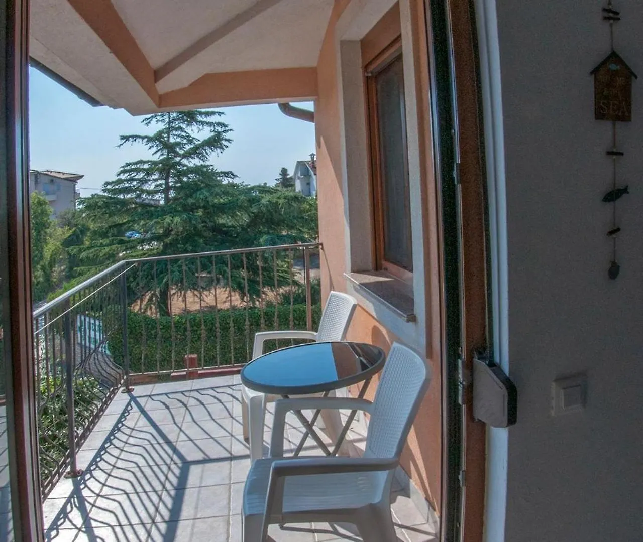 Erdgeschosswohnung Fuer 7 Personen Ližnjan
